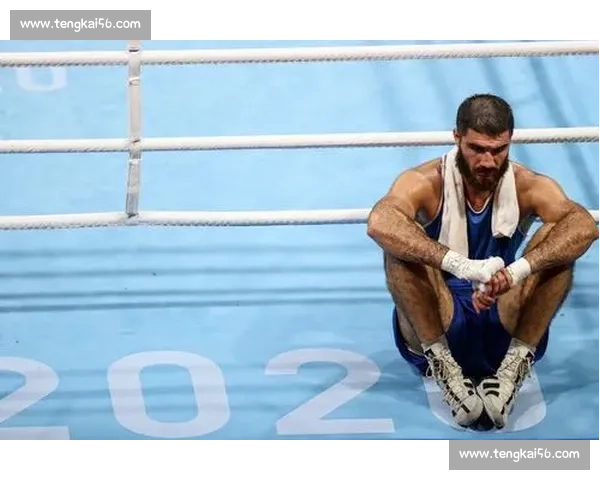 拳击史上最伟大的宿敌之战阿里与弗雷泽的世纪对决传奇三部曲全面回顾